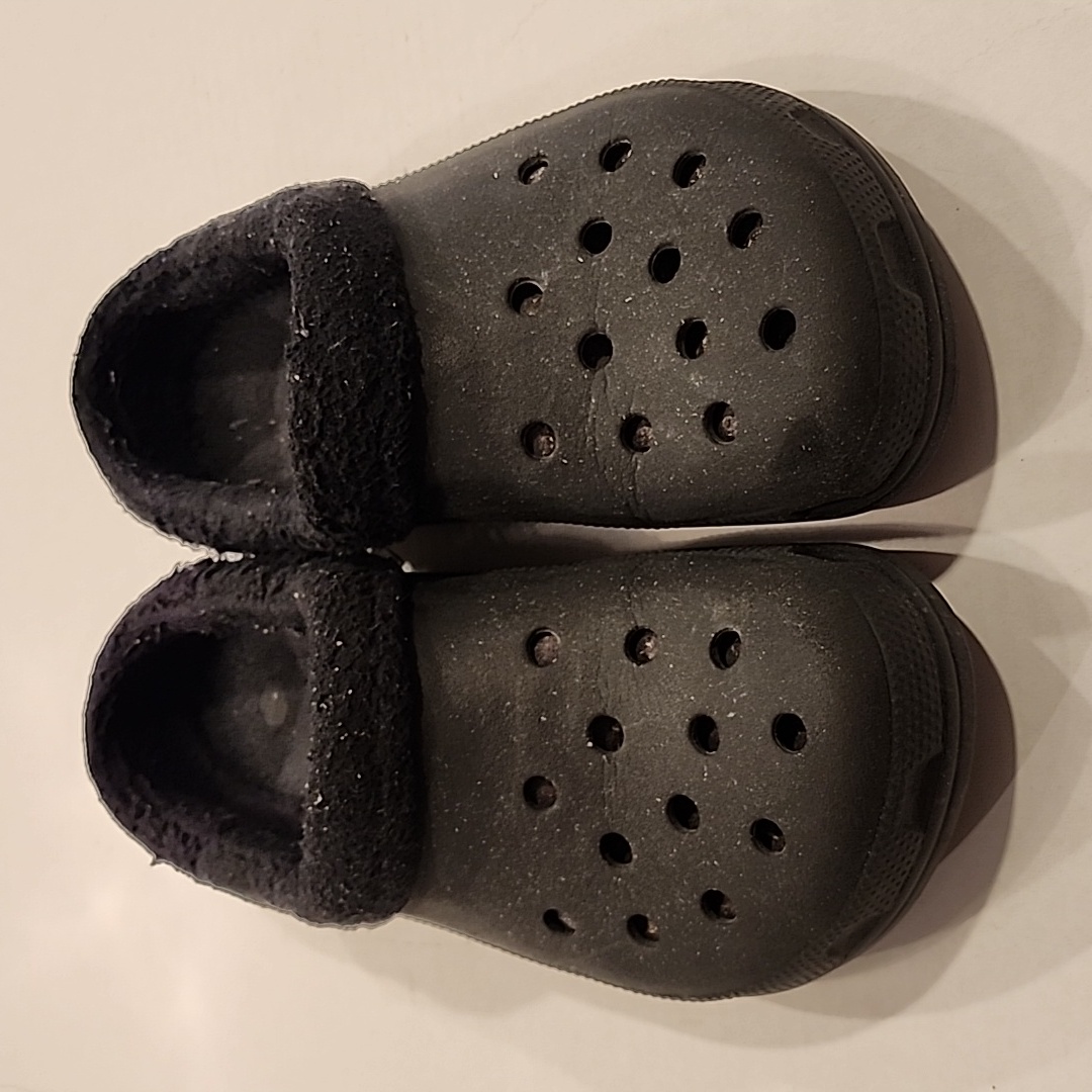 Unisex Black Crocs Clogs